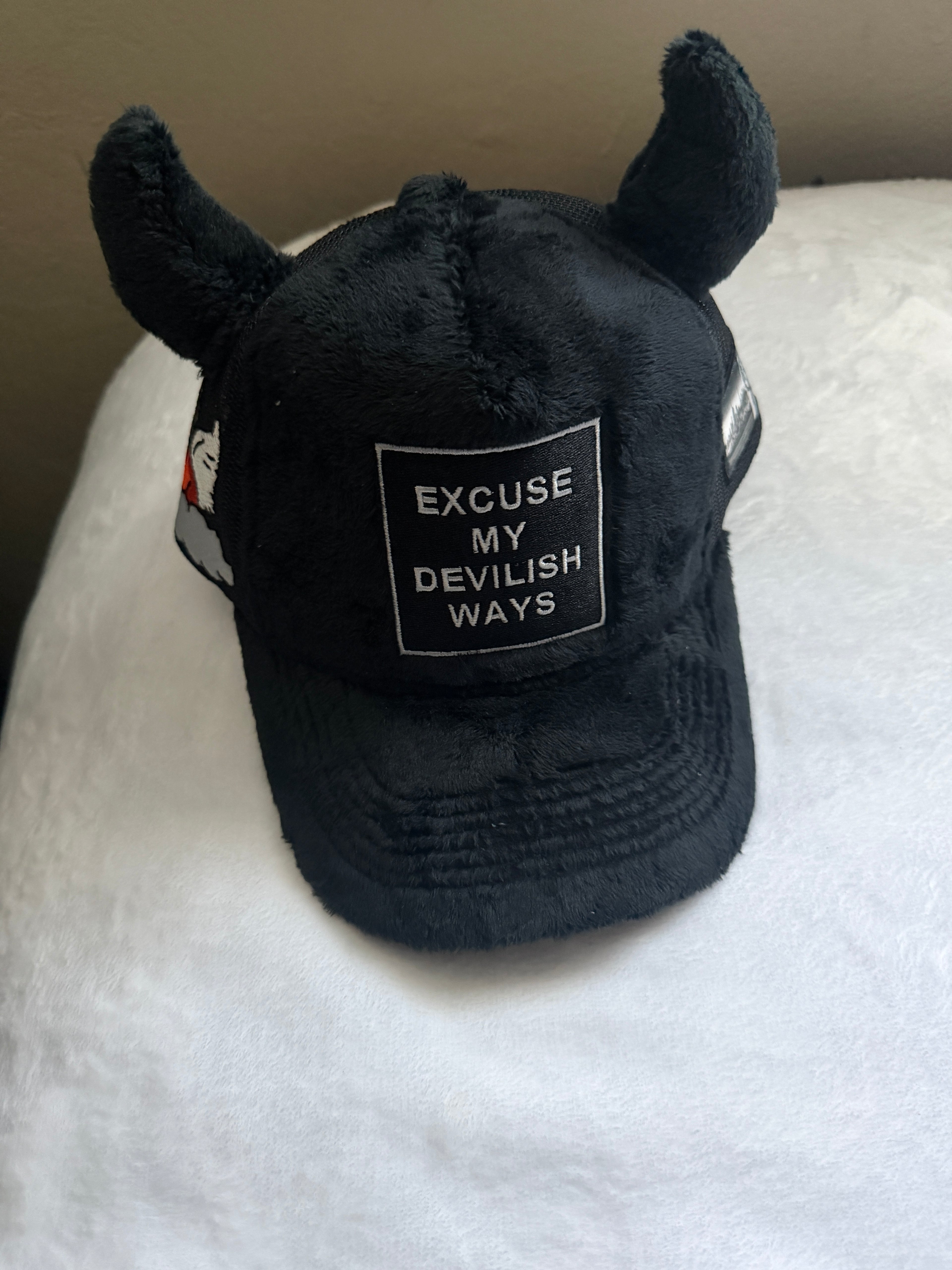 Fallen angels hat