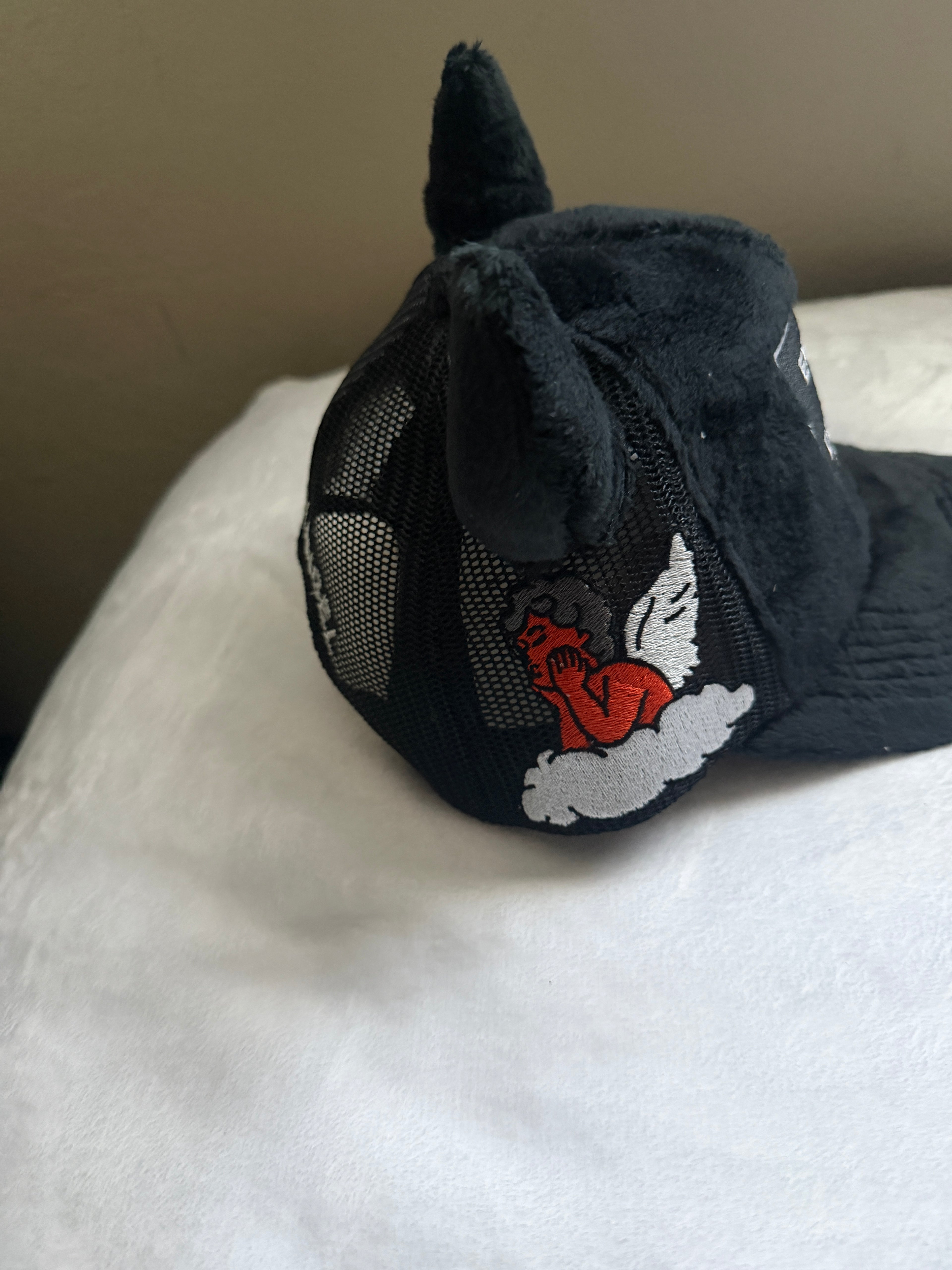 Fallen angels hat