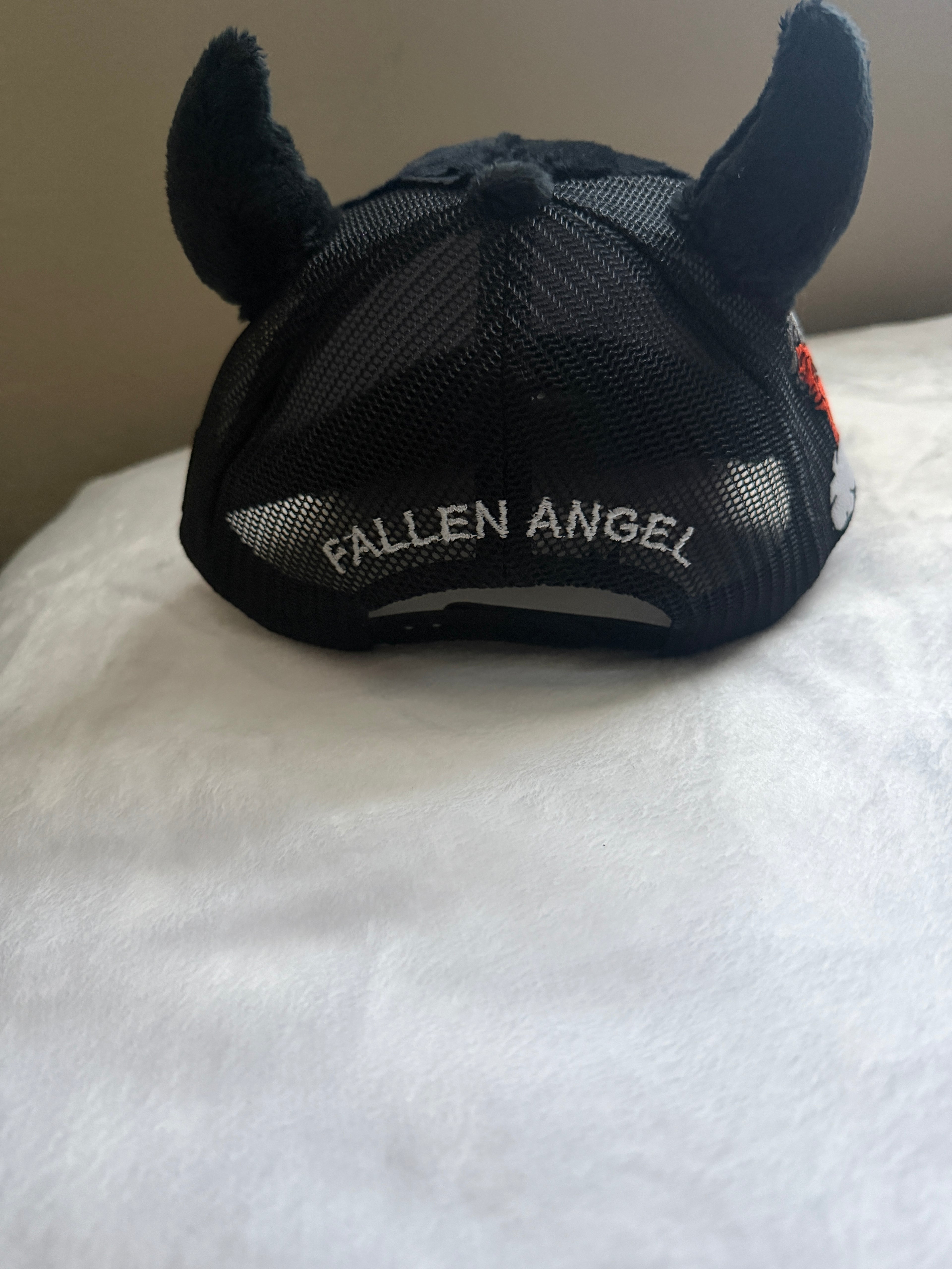 Fallen angels hat